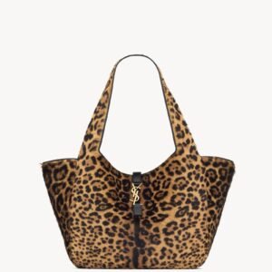 LE 5 À 7 BEA IN PONY HAIR LEATHER
EARTH AND BLACK