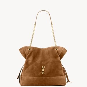 JAMIE SHOPPING IN SUEDE
CARAMEL COGNAC