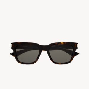 SL 790

tortoiseshell sunglasses with squared acetate and resin frames and nylon lenses