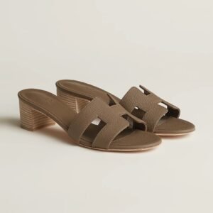 Oasis sandal