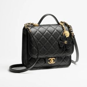 BACKPACK
 
Grained Shiny Calfskin & Gold-Tone Metal 
Black