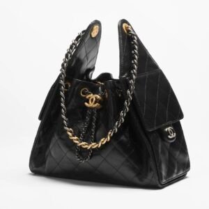 CHANEL 25 SMALL HANDBAG
 
Shiny Crumpled Calfskin, Gold-Tone & Ruthenium-Finish Metal 
Black