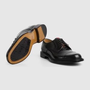Men's lace up shoe