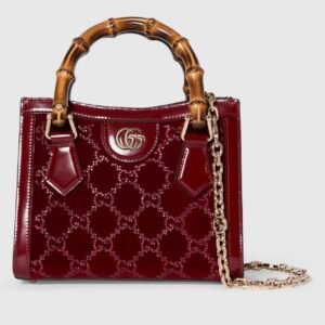 Gucci Diana crystals small tote bag
Variation
Rosso Ancora red velvet