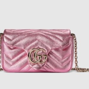 GG Marmont mini shoulder bag
Variation
bright pink lamé leather