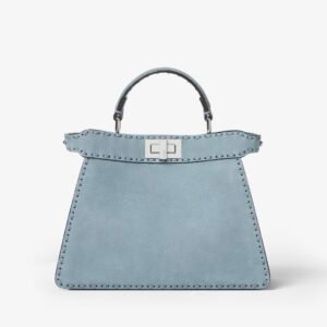 Peekaboo ISeeU Small
Mercury blue nubuck leather Selleria bag with 556 hand-sewn topstitches