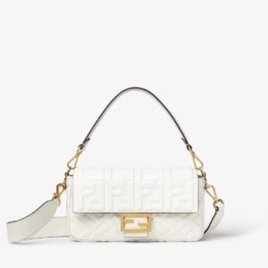 Baguette
White leather bag