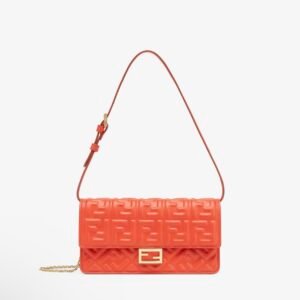 Wallet On Chain Baguette
Red nappa leather wallet