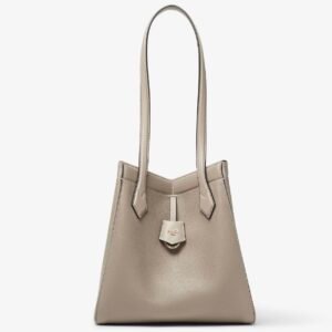 Fendi Origami Medium
Dove grey leather bag that can be transformed