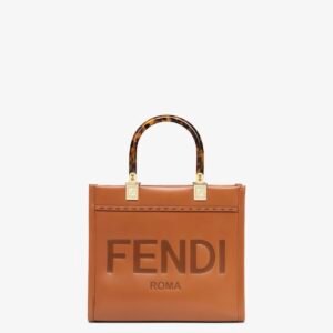 Fendi Sunshine Small
Brown calf leather bag
