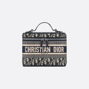 DiorTravel Vanity Case
Blue Dior Oblique Embroidery