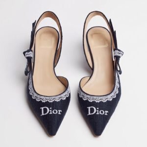 J'Adior Slingback Pump
Blue Dior Oblique Embroidered Cotton and White Lace