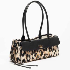 Small Tote
Tweed, Mixed Fibers, Calfskin & Gold-Tone Metal 
Brown, Black & White
